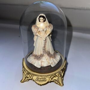 Vintage 1993 Franklin Mint Scarlett’s Betrothal figurine under glass dome